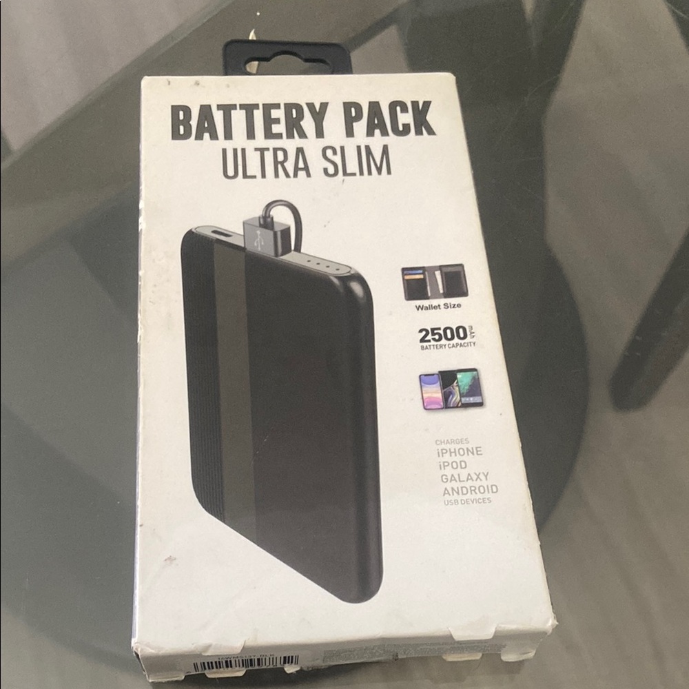 Ultra Slim 2500mAh Portable Battery Pack - Black